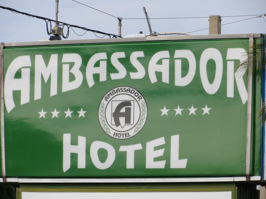 Ambassador Hotel Orlando Bagian luar foto