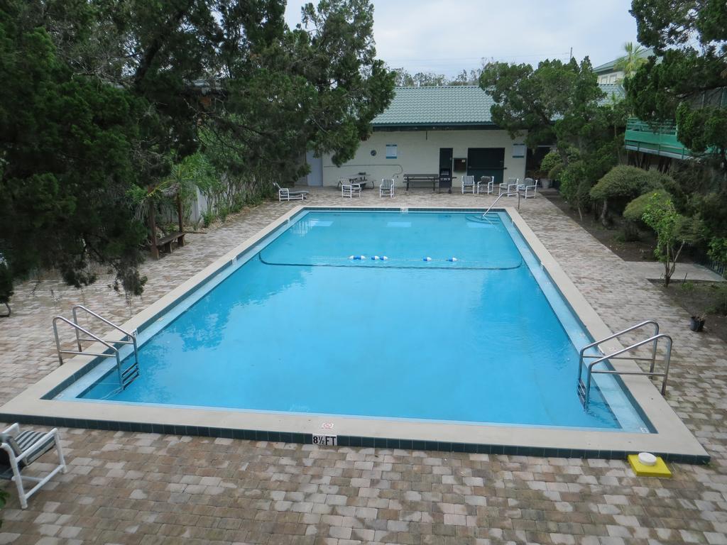Ambassador Hotel Orlando Bagian luar foto