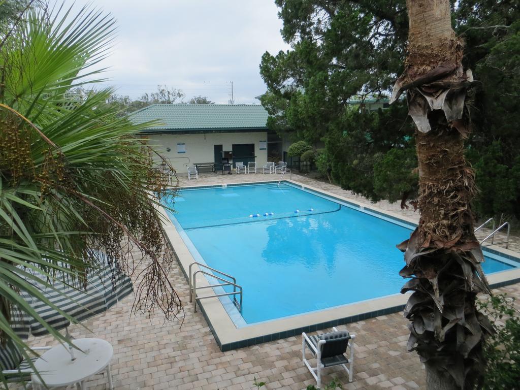 Ambassador Hotel Orlando Bagian luar foto
